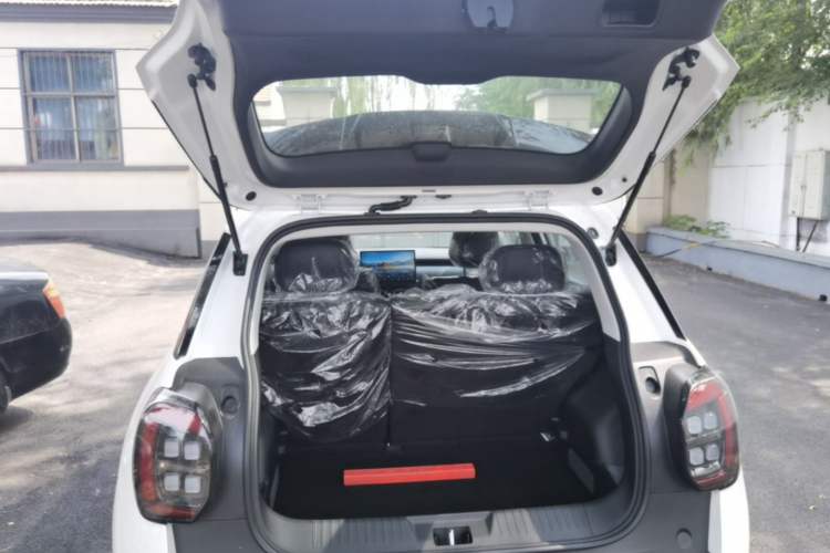 Used AION UT 2026 Model 320 Starlight Edition Trunk