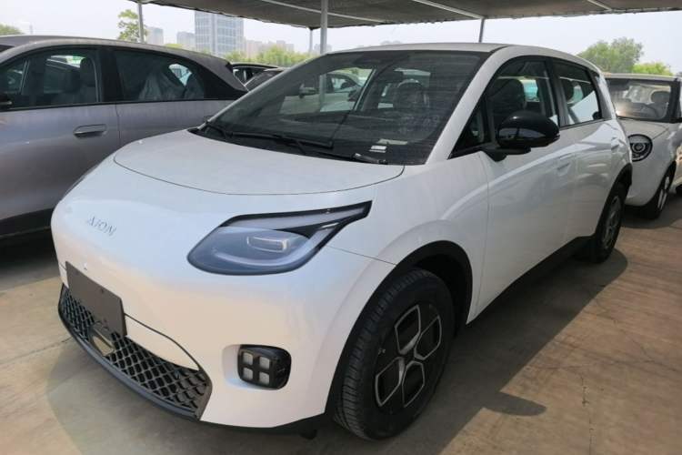 Used AION UT 2026 Model 320 Starlight Edition Guazi used car, China used car export, Used car for sale, Used AION cars, Cheapest cars for sale, Electric vehicle, New energy car