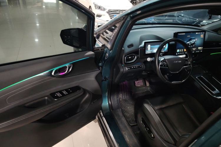 Used AION V 2023 Plus 80 Smart Enjoyment Seven-Seater Edition Ternary Lithium Driver Seat