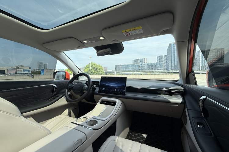 Used AION V 2024 Aion Tyrannosaurus 650 LiDAR Edition Interior 14