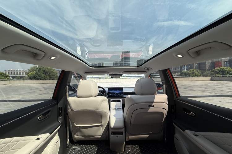 Used AION V 2024 Aion Tyrannosaurus 650 LiDAR Edition Interior 4