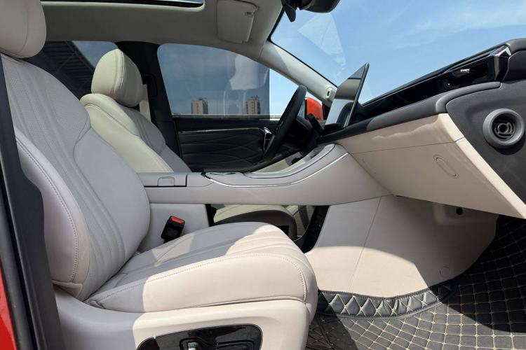 Used AION V 2024 Aion Tyrannosaurus 650 LiDAR Edition Interior 5