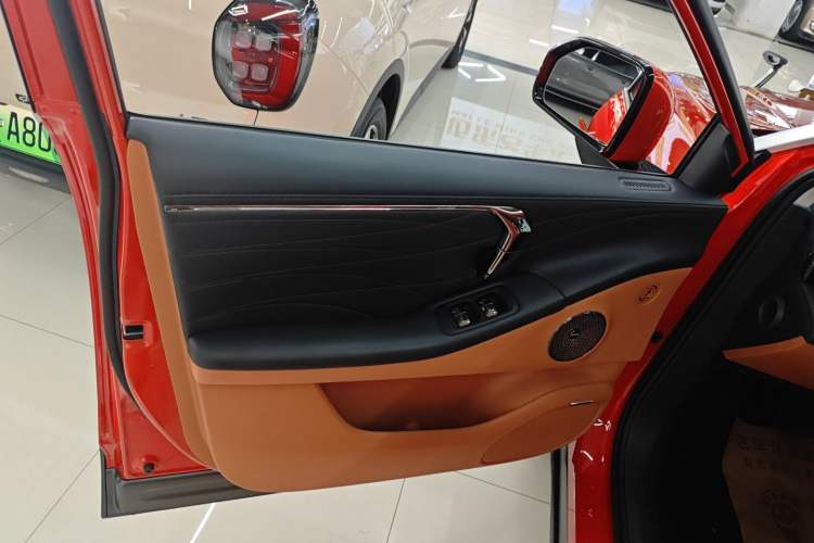 Used AION V 2024 Aion Tyrannosaurus 650 LiDAR Edition Left Front Door Interior