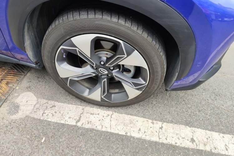Used AION V 2020 80 Intelligent Technology Edition Right Front Wheel Hub