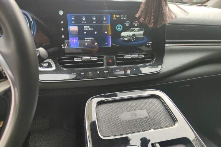 Used AION V 2020 80 Intelligent Technology Edition Audio And AC Panel