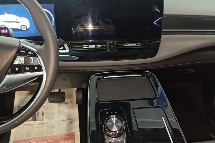 Used AION V 2020 80 Intelligent Technology Edition Audio And AC Panel