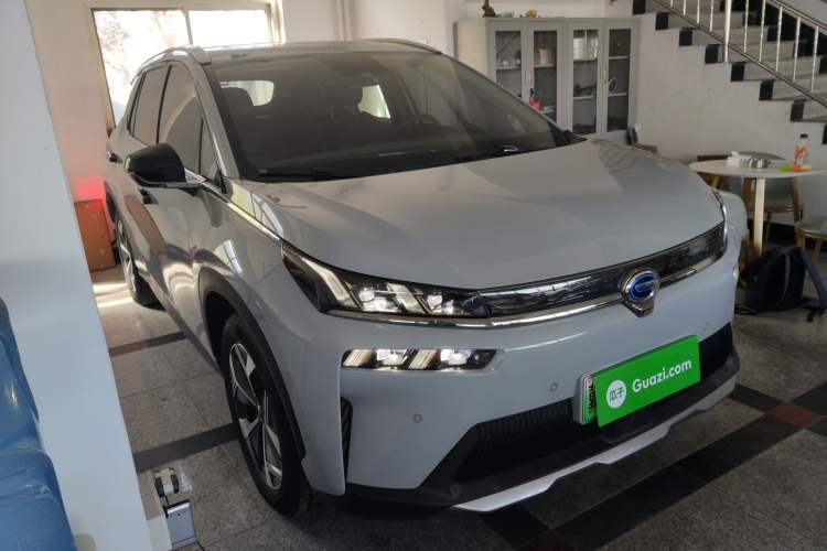 Used AION V 2020 70 Intelligent Edition Front Right 45 Deg