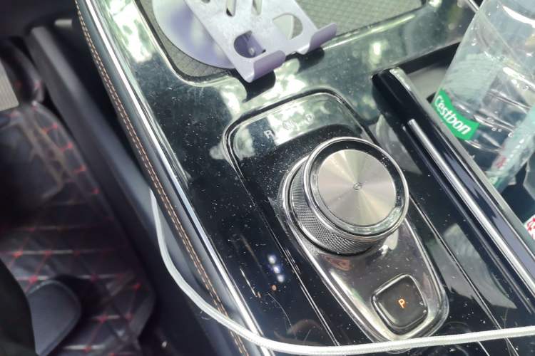 Used AION V 2020 70 Intelligent Edition Gear Lever