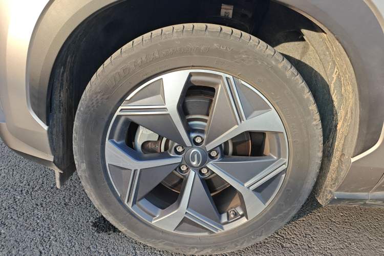 Used AION V 2020 70 Intelligent Edition Left Front Wheel Hub