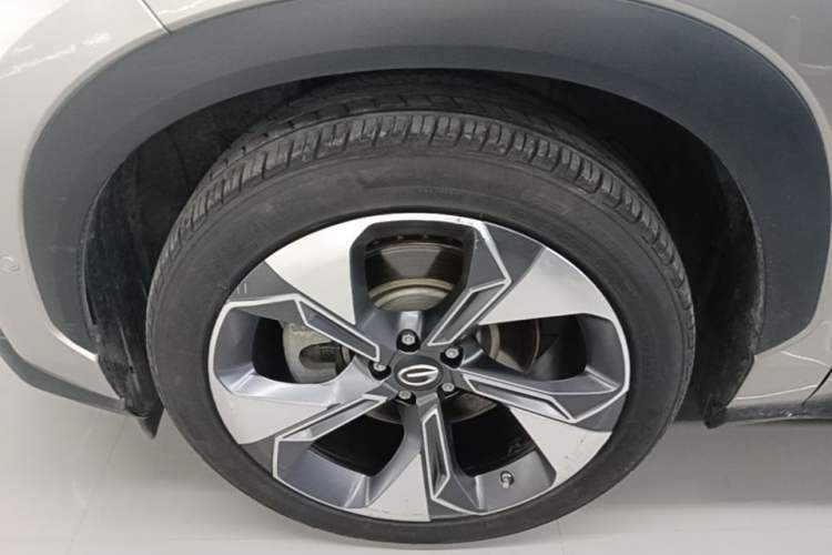 Used AION V 2020 80 Driving Prestige Edition Left Front Wheel Hub