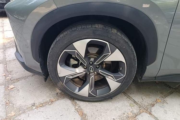 Used AION V 2020 80 Intelligent Edition Left Front Wheel Hub