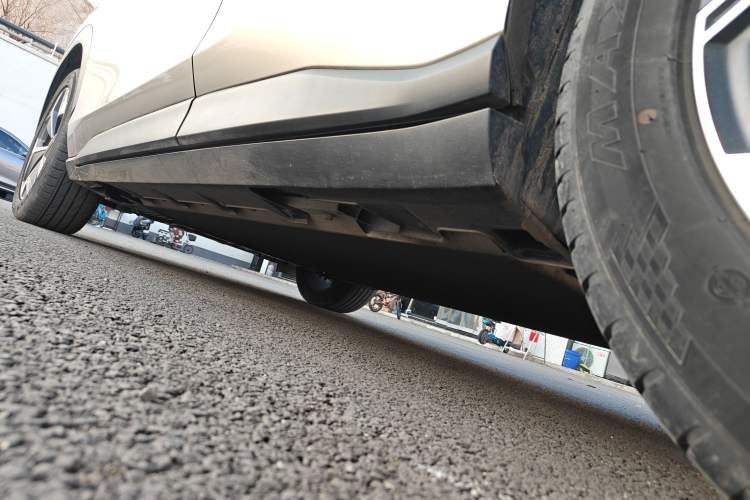 Used AION V 2020 70 Intelligent Edition Left Side Sill