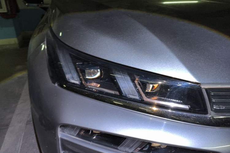 Used AION V 2020 70 Intelligent Edition Right Front Headlight