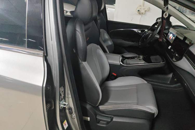 Used AION V 2020 70 Smart Technology Edition Right Front Seat