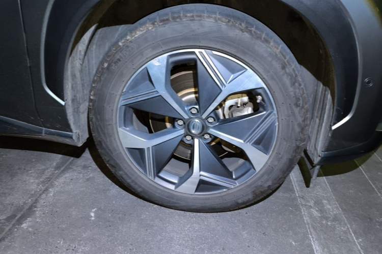 Used AION V 2020 70 Intelligent Edition Right Front Wheel Hub