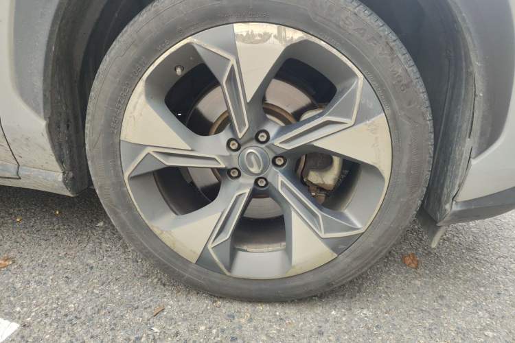 Used AION V 2020 80 MAX Edition Right Front Wheel Hub