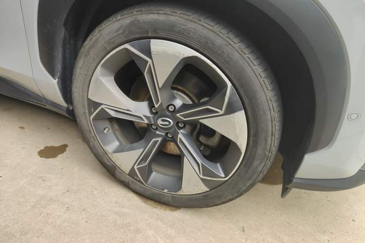 Used AION V 2020 80 Intelligent Technology Edition Right Front Wheel Hub