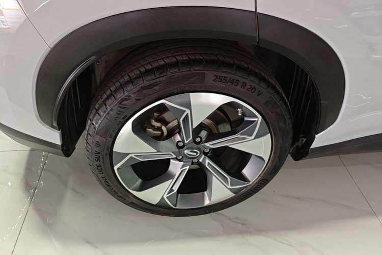 Used AION V 2020 80 Intelligent Technology Edition Right Rear Wheel Hub