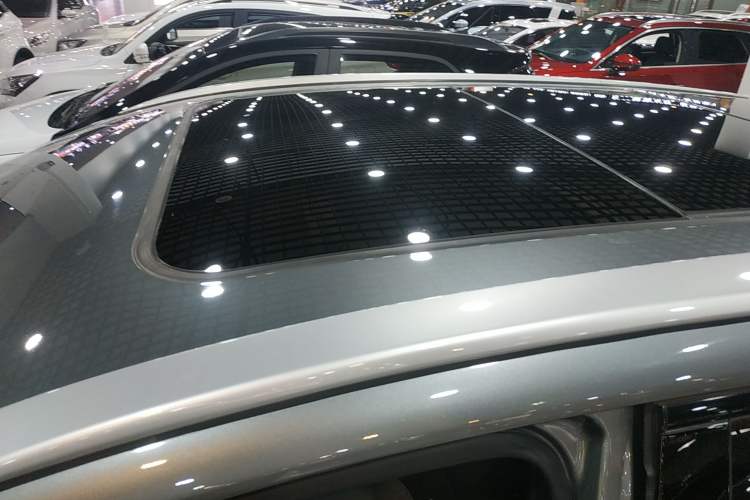 Used AION V 2020 70 PLUS Smart Edition Roof