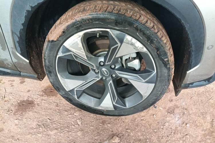 Used AION V 2020 80 Intelligent Edition Right Front Wheel Hub