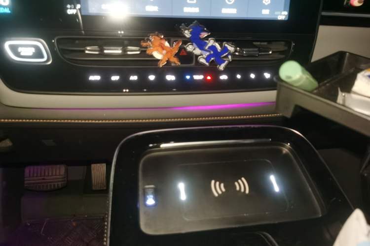 Used AION V 2020 70 Smart Technology Edition Audio And AC Panel