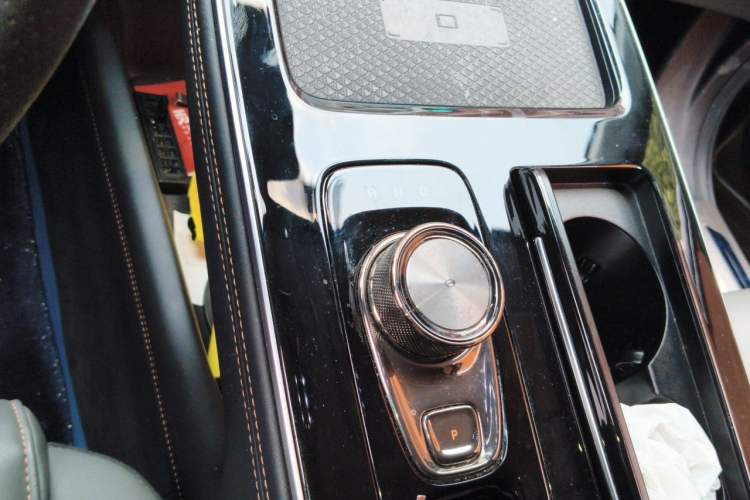 Used AION V 2020 70 Intelligent Edition Gear Lever