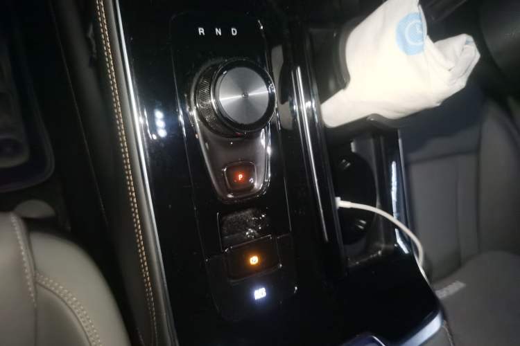 Used AION V 2020 70 Smart Technology Edition Gear Lever
