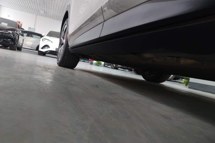 Used AION V 2020 70 Intelligent Edition Left Side Sill