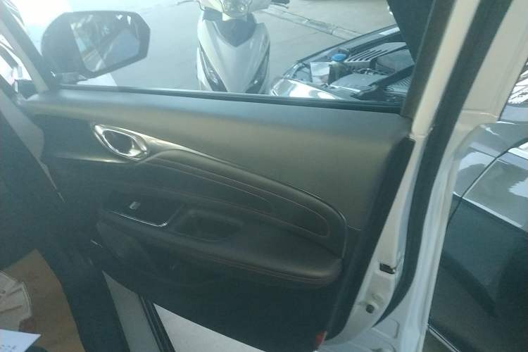 Used AION V 2020 80 Intelligent Edition Right Front Door Interior