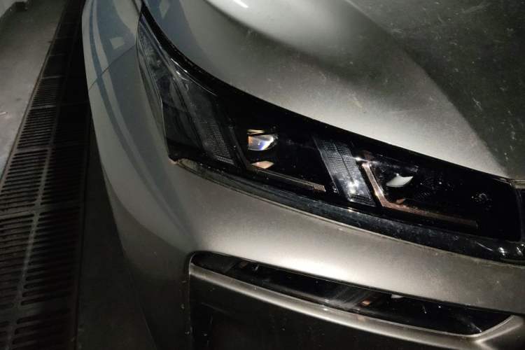 Used AION V 2020 80 Intelligent Edition Right Front Headlight