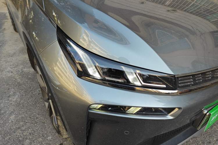 Used AION V 2020 80 MAX Edition Right Front Headlight