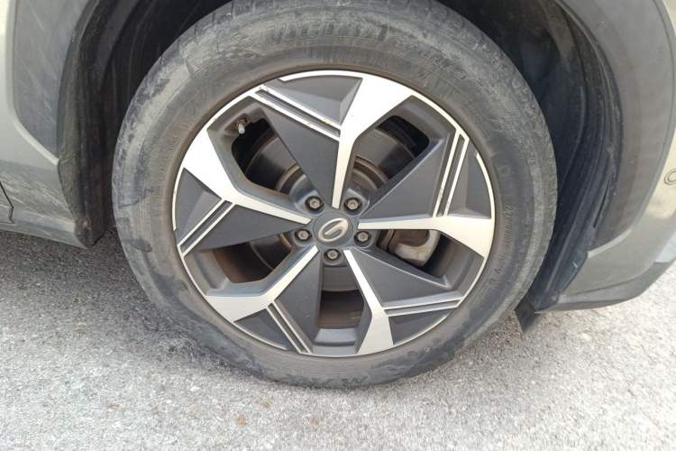 Used AION V 2020 70 Intelligent Edition Right Front Wheel Hub