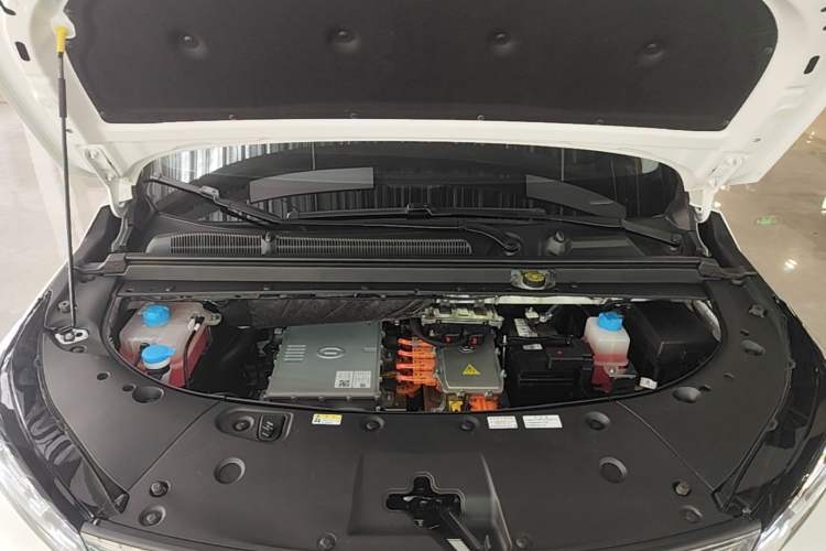 Used AION V 2020 70 Intelligent Edition Engine Bay