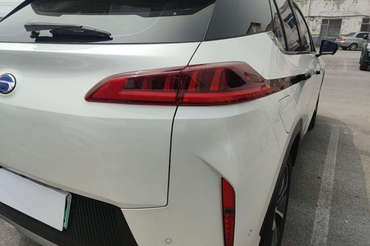 Used AION V 2020 70 Driving Premium Edition Exterior 3