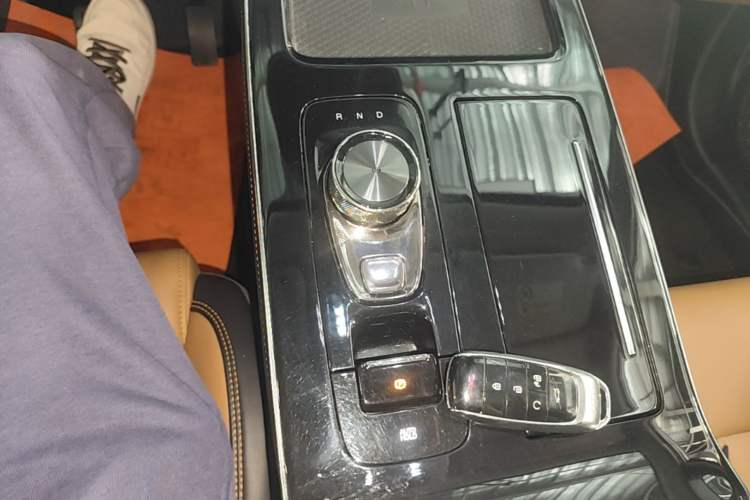 Used AION V 2020 70 Intelligent Edition Gear Lever