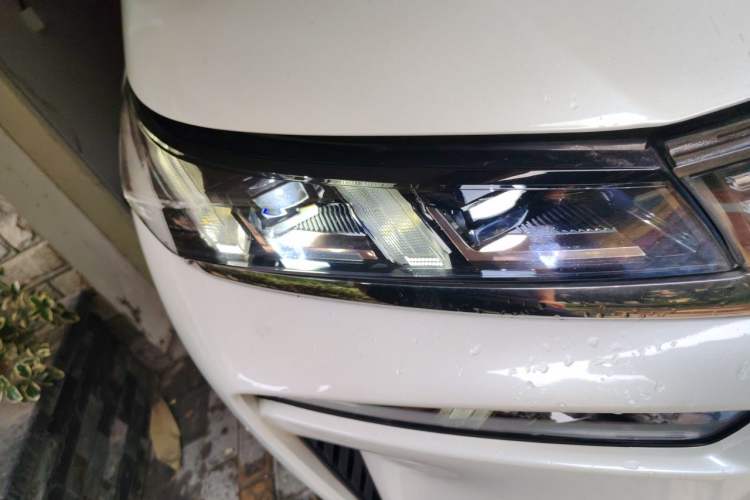 Used AION V 2020 70 Smart Technology Edition Right Front Headlight