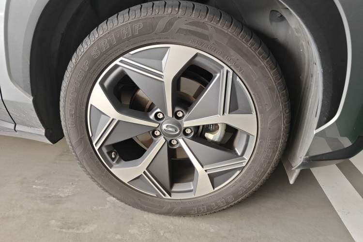 Used AION V 2020 60 Intelligent Edition Right Front Wheel Hub