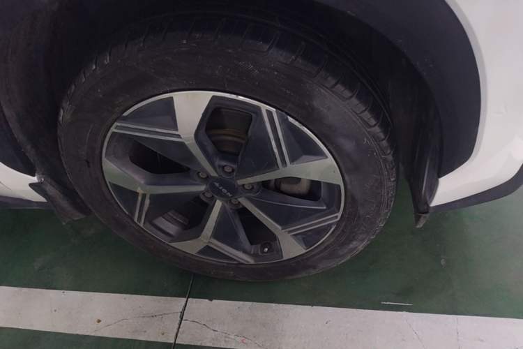 Used AION V 2020 70 Intelligent Edition Right Front Wheel Hub