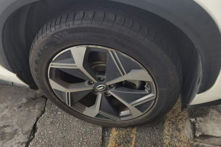 Used AION V 2020 70 Intelligent Edition Right Front Wheel Hub