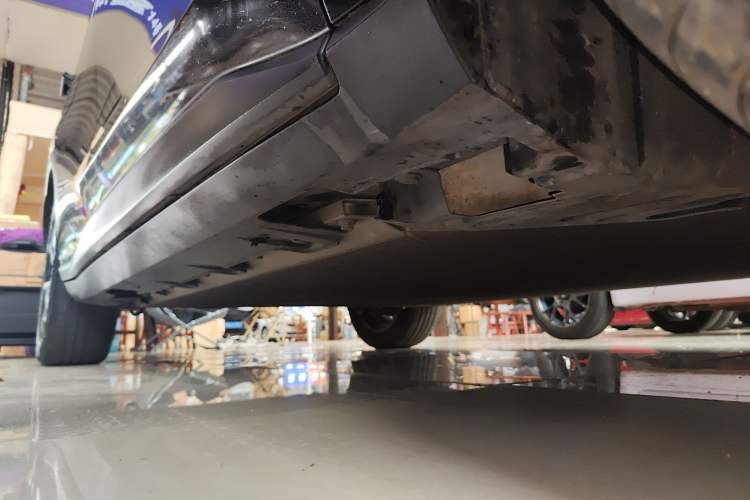 Used AION V 2021 Evolution Edition 70 Intelligent Leading Edition Right Side Sill