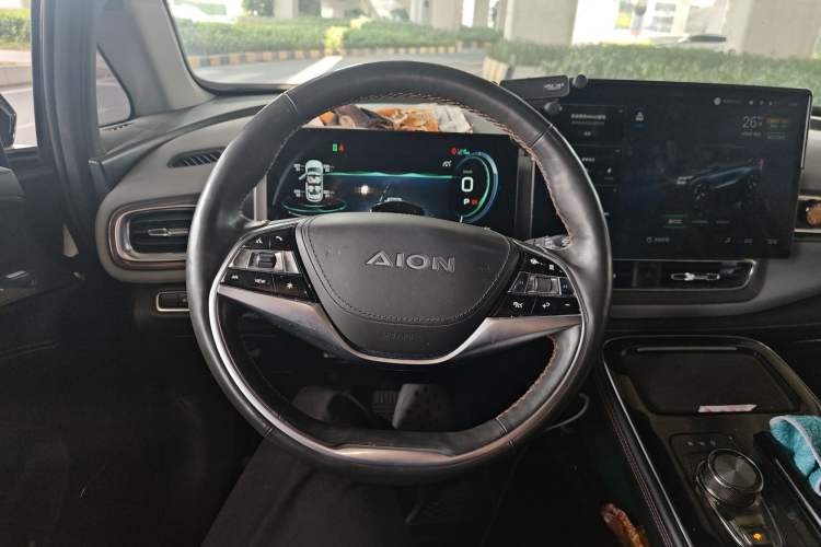 Used AION V 2021 Plus 80 Smart Technology Edition Ternary Lithium Steering Wheel