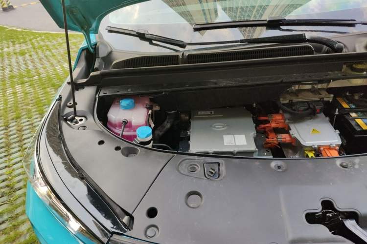 Used AION V 2021 Plus 70 Smart Edition Lithium Iron Phosphate Engine Bay Right