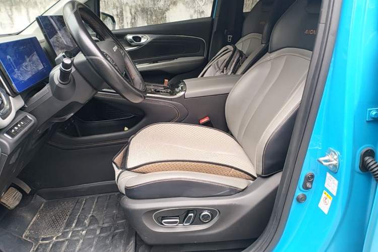 Used AION V 2021 Plus 90 Ultra-Long Range Version Ternary Lithium Left Front Seat