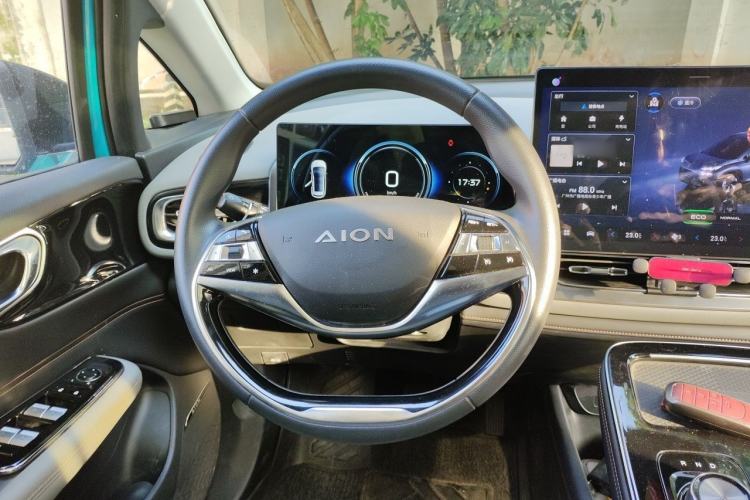 Used AION V 2021 Plus 70 Smart Edition Lithium Iron Phosphate Steering Wheel
