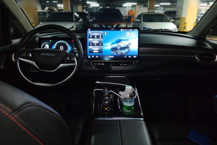 Used AION V 2021 Plus 80 Smart Technology Edition Ternary Lithium Center Console