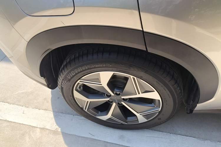 Used AION V 2021 Evolution Edition 70 Intelligent Leading Edition Exterior 5