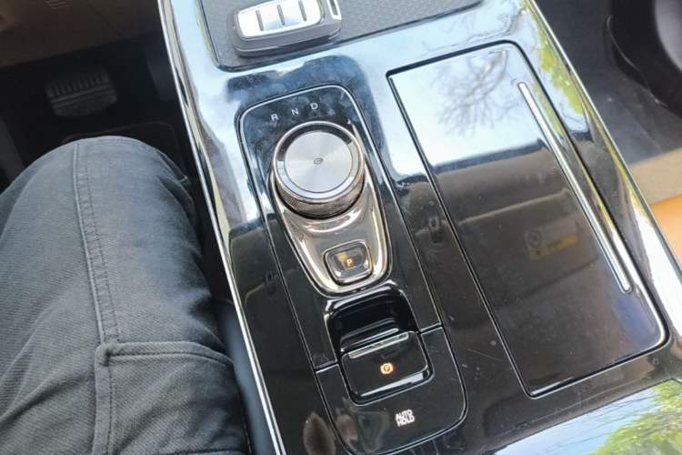 Used AION V 2021 Evolution Edition 70 Intelligent Leading Edition Gear Lever