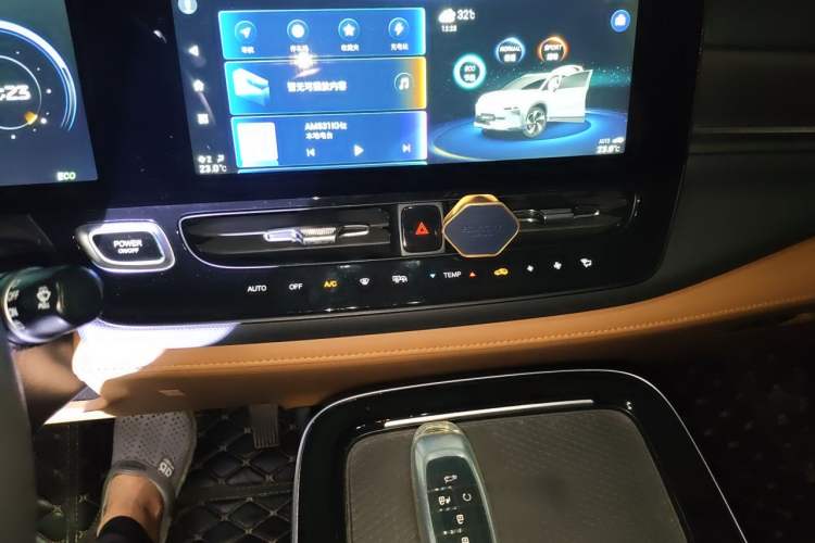 Used AION V 2021 Evolutionary Version 80 Intelligent Leading Edition Audio And AC Panel