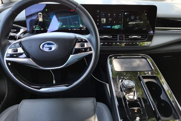Used AION V 2021 Evolution Edition 70 Intelligent Leading Edition Center Console