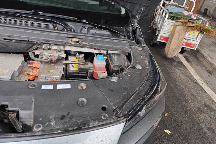 Used AION V 2021 Plus 70 Smart Edition Lithium Iron Phosphate Engine Bay Left